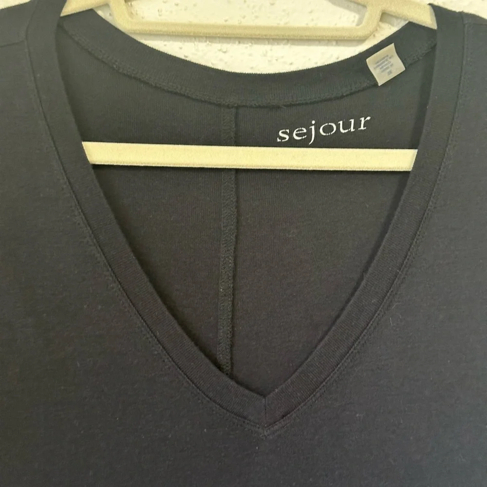 Sejour Women’s Plus Size Short Sleeve T Shirt 1XL V-neck Black NWOT. - Picture 3 of 8